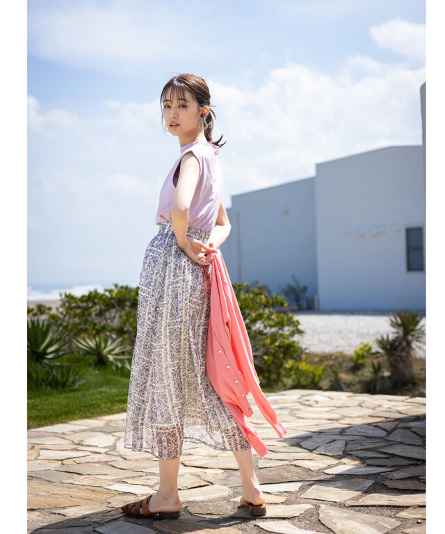 2024 S.ESSEN TIALS クリスマスローズプリントスカート S.ESSENTIALS ❘ 2024 SPRING COLLECTION｜S.ESSENTIALS(エス