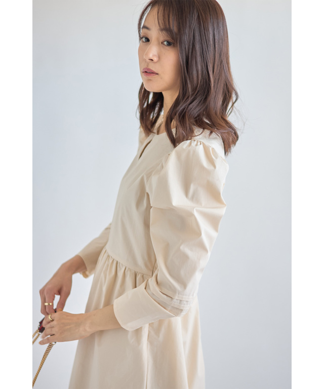 タックスリーブギャザーワンピース