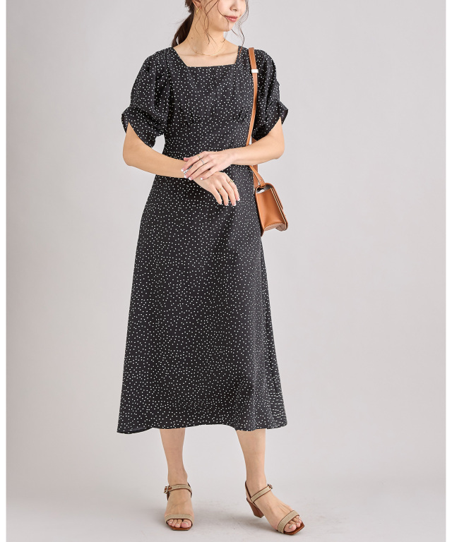 タック変形スリーブワンピース