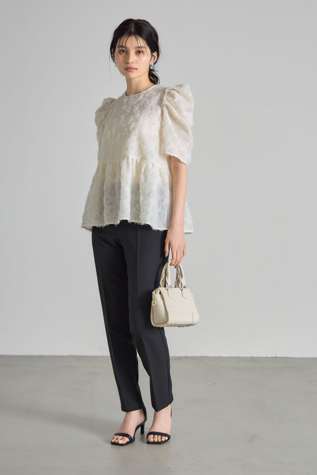 シャギージャガードフラワーペプラムブラウス