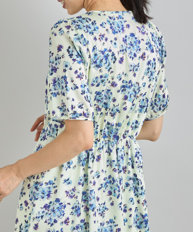 フラワーサテンプリントワンピース