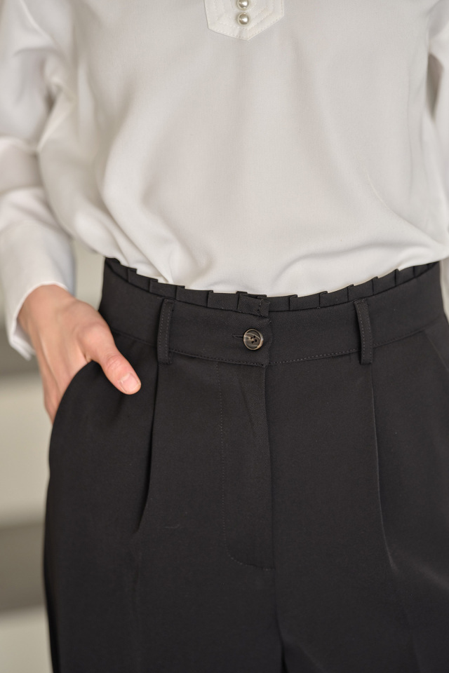 ウエストフリルパンツ