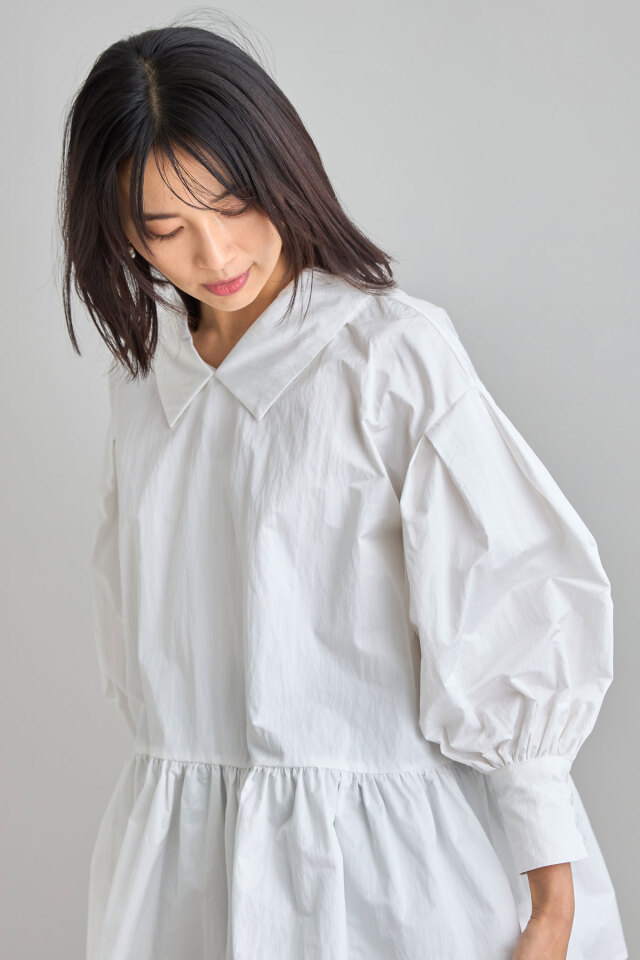 オフカラーチュニック