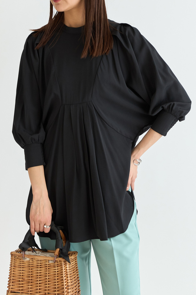 ドルマンスリーブチュニック