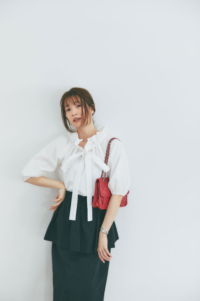 amie ジレとフリルブラウス2点セット 石井亜美さんコラボ】フリルギャザーブラウス