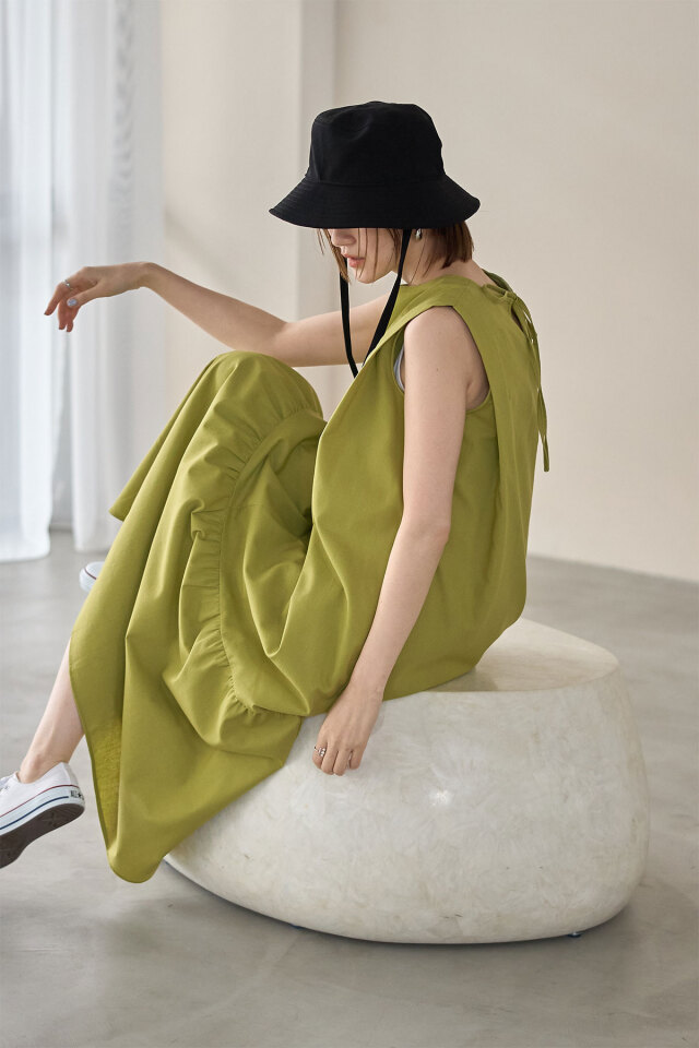 冨張愛さん着用】バックリボンティアードワンピース