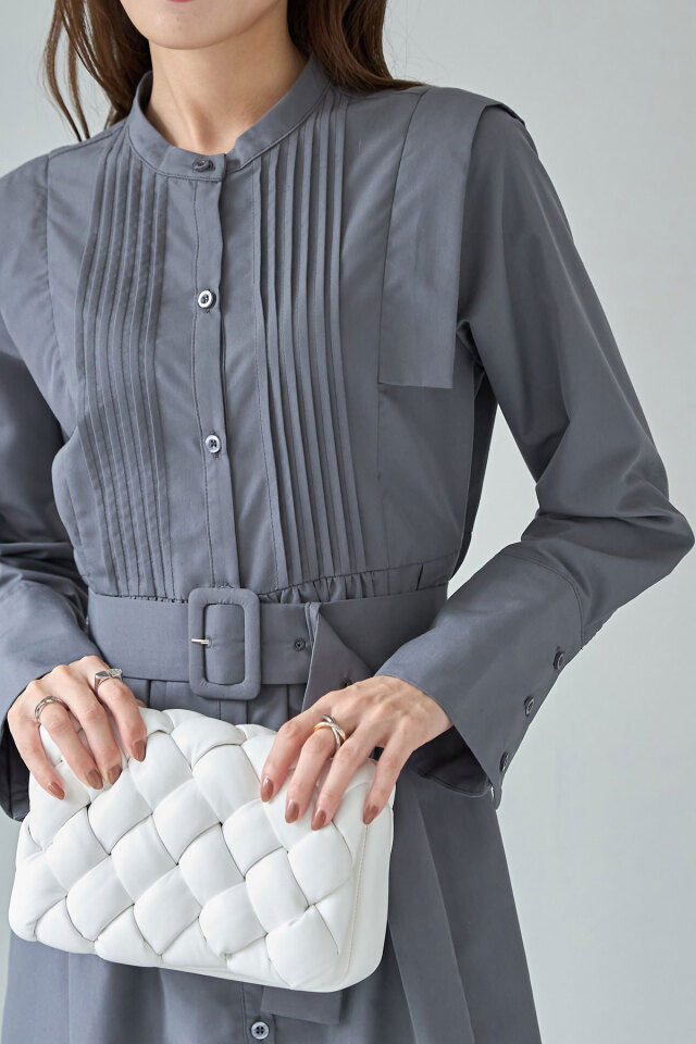 ベルテッドピンタックシャツワンピース※一部店舗のみ入荷