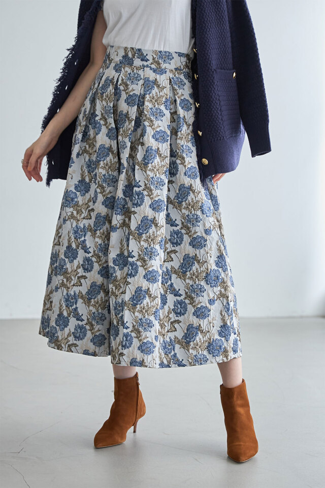 ジャガードタックスカート