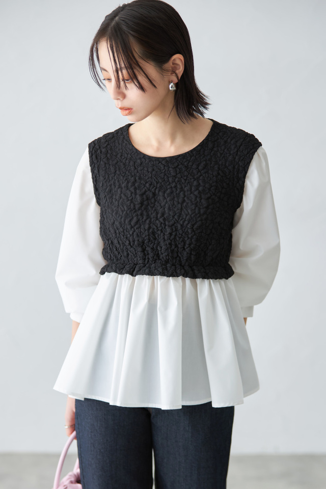 ふくれジャガードドッキングペプラムブラウス