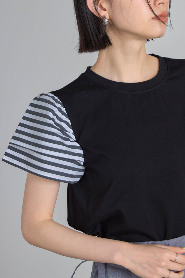 フリルスリーブTシャツ