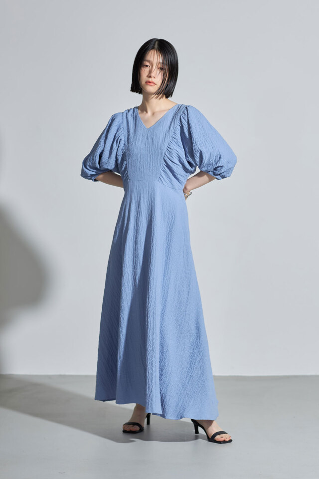 ギャザースリーブリップルワンピース