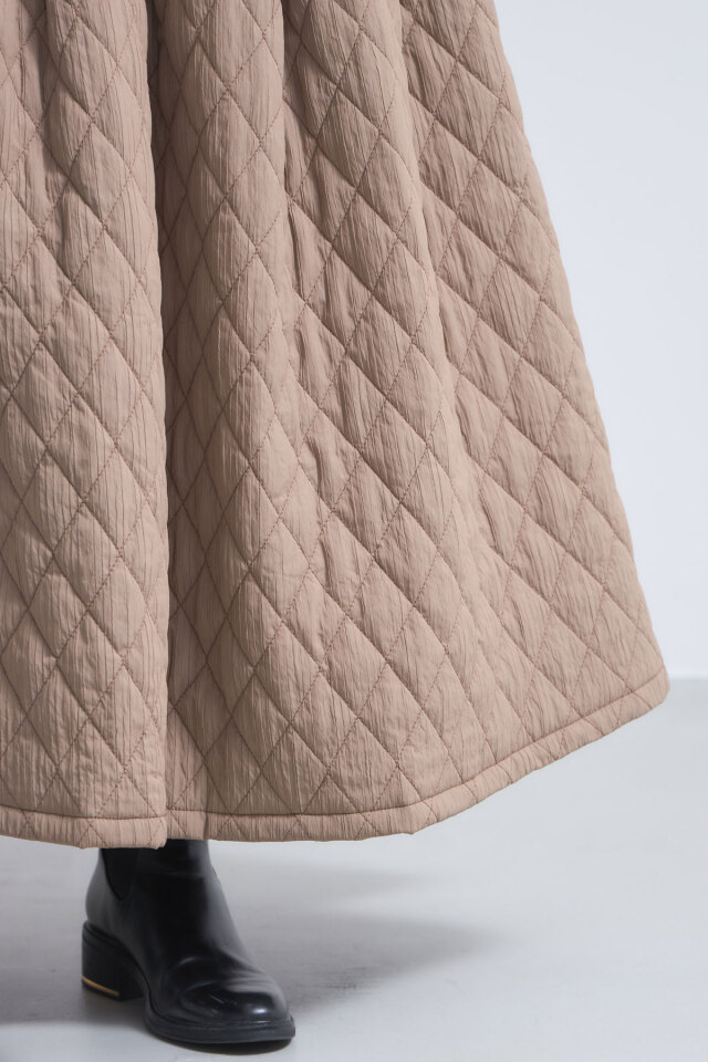 キルティングタックフレアスカート