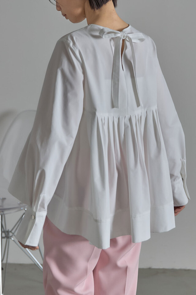 タックプリーツチュニックブラウス