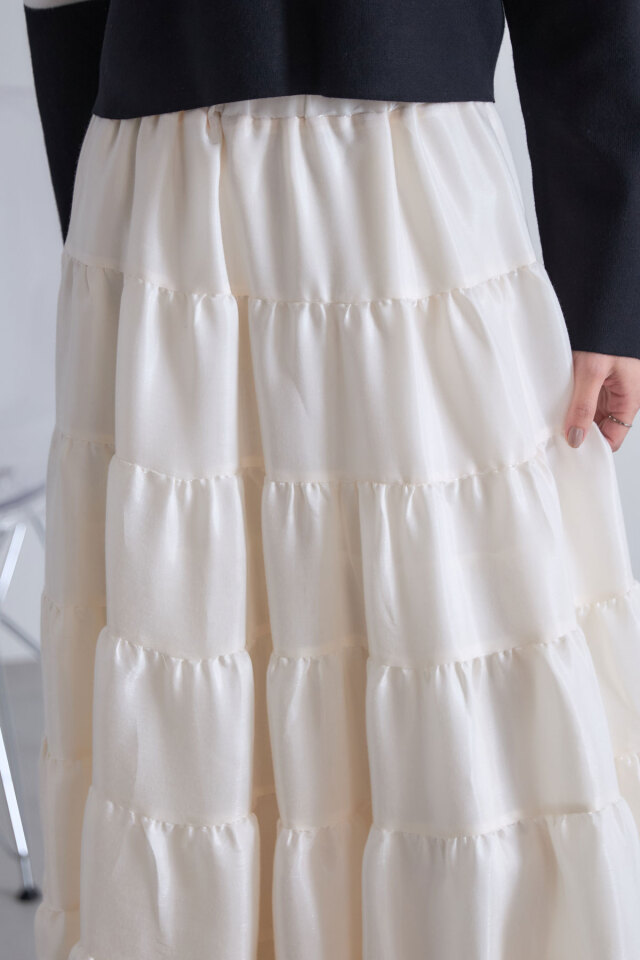 マルチティアードスカート