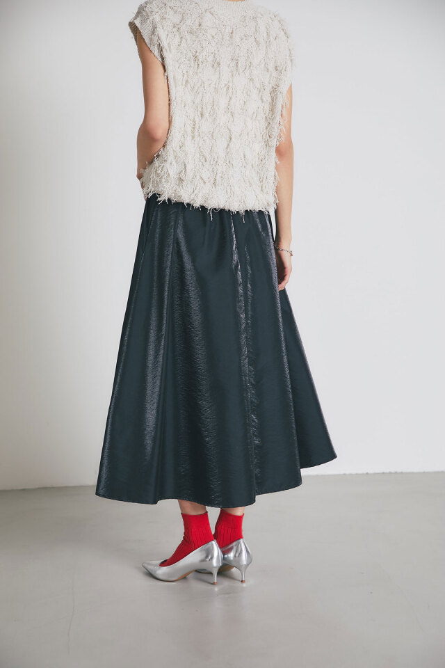 シャイニータックスカート