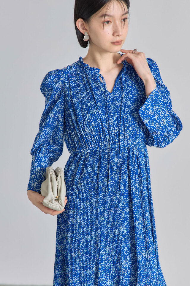 小花柄プリーツワンピース