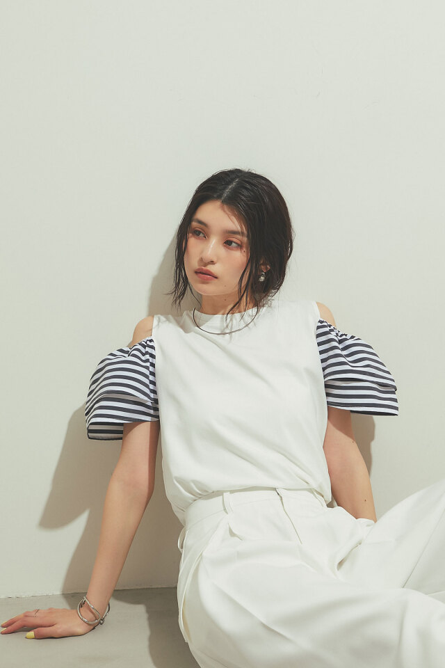 7月16日オフィシャルサイト限定少量再販！フリルオープンスリーブTシャツ