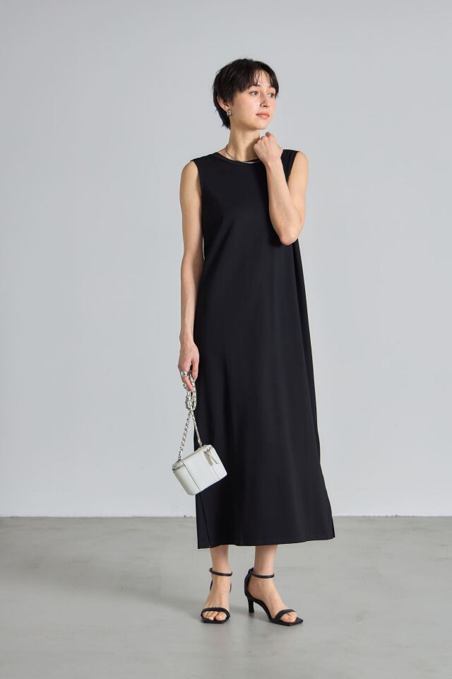 バックリボンノースリカットワンピース