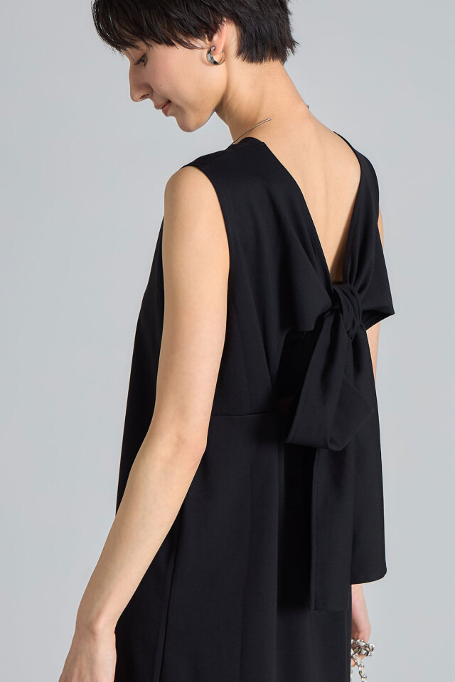 バックリボンノースリカットワンピース