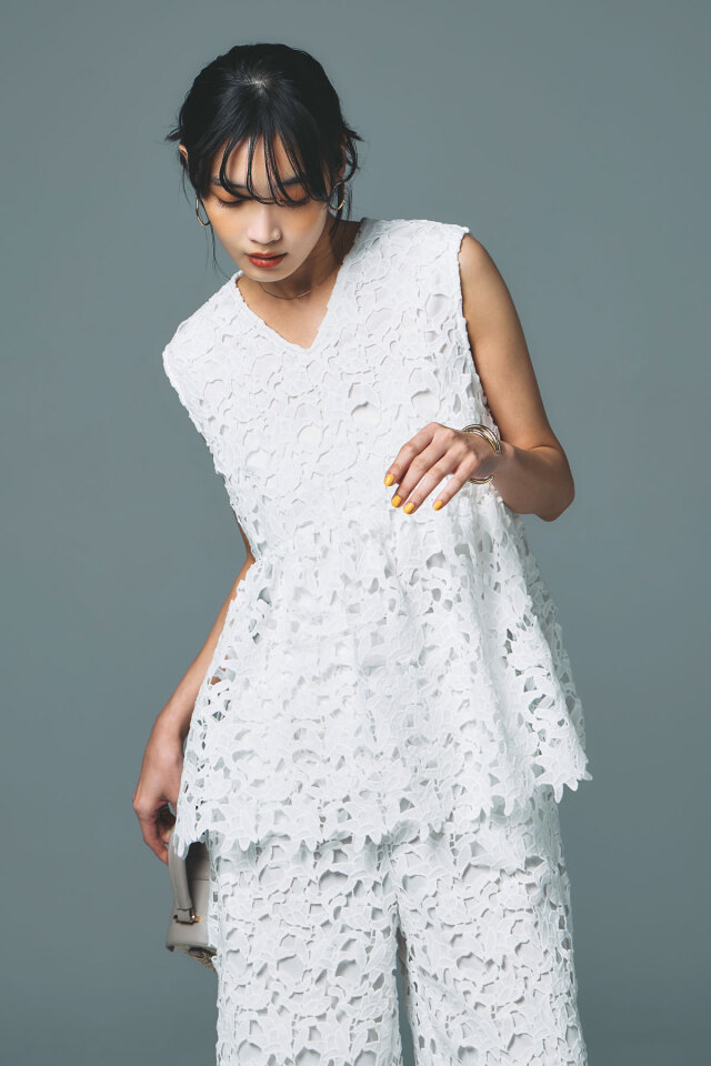 林田岬優さん着用】ケミカルレースブラウス