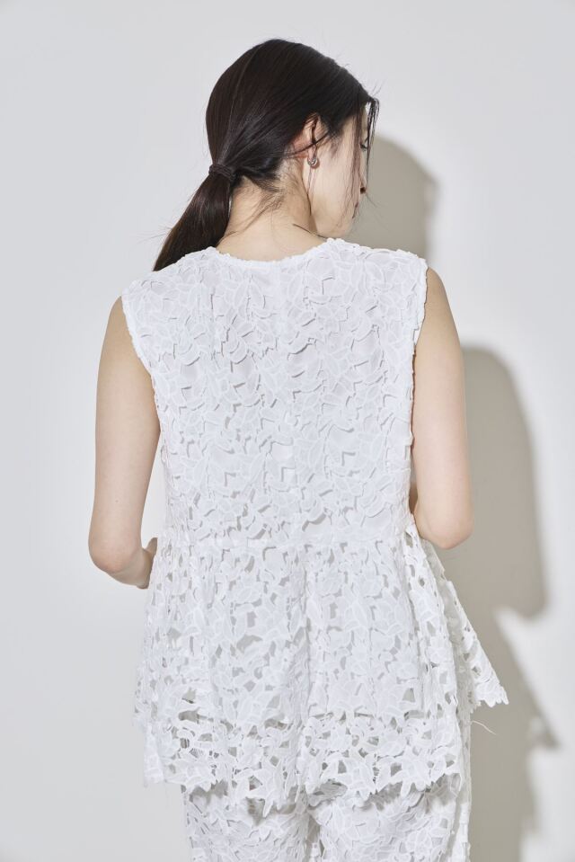 林田岬優さん着用】ケミカルレースブラウス