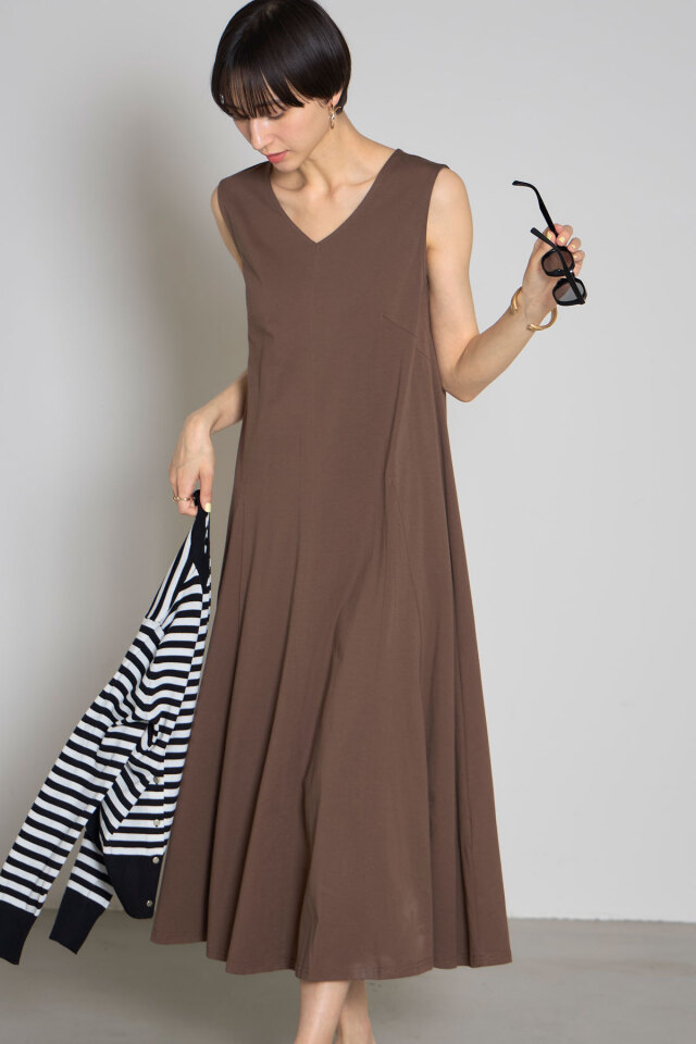 週末お値下げ♡フィットアンドフレアワンピース 手洗い可】フィットアンドフレアワンピース（ミドルワンピース