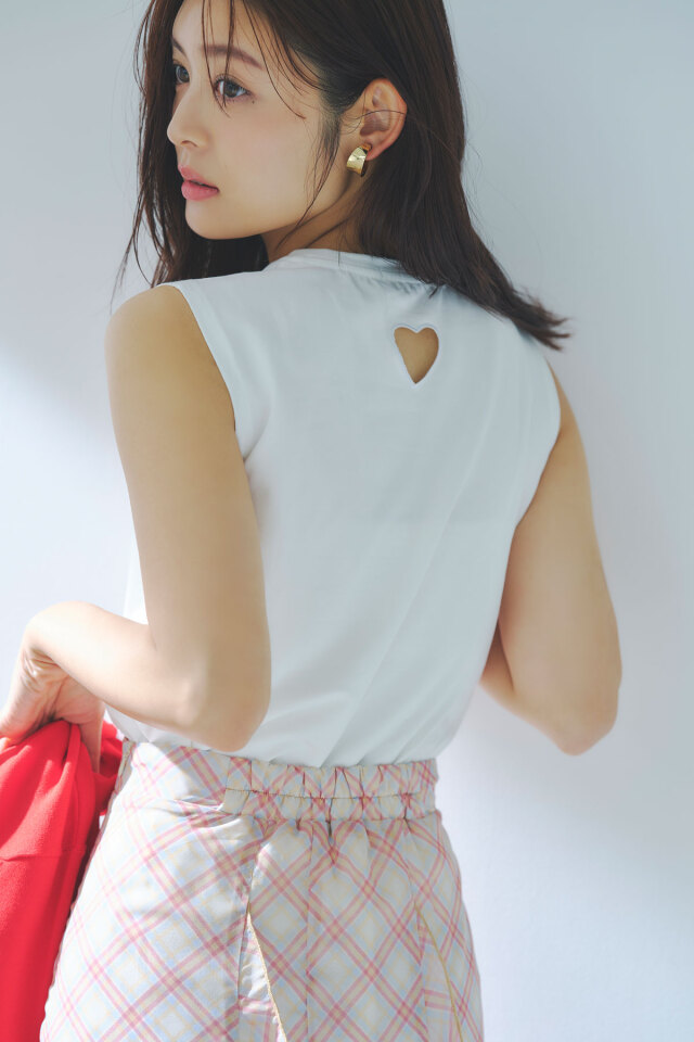 古畑星夏さん着用】ハートノースリカットソー