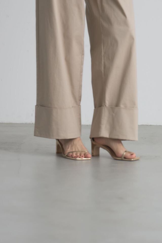 ロールアップチノワイドパンツ