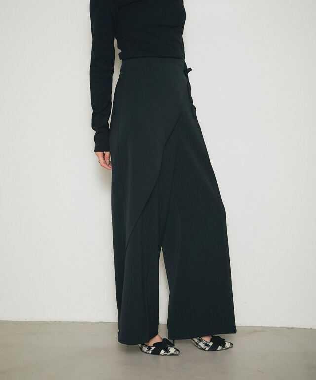 ラップワイドパンツ
