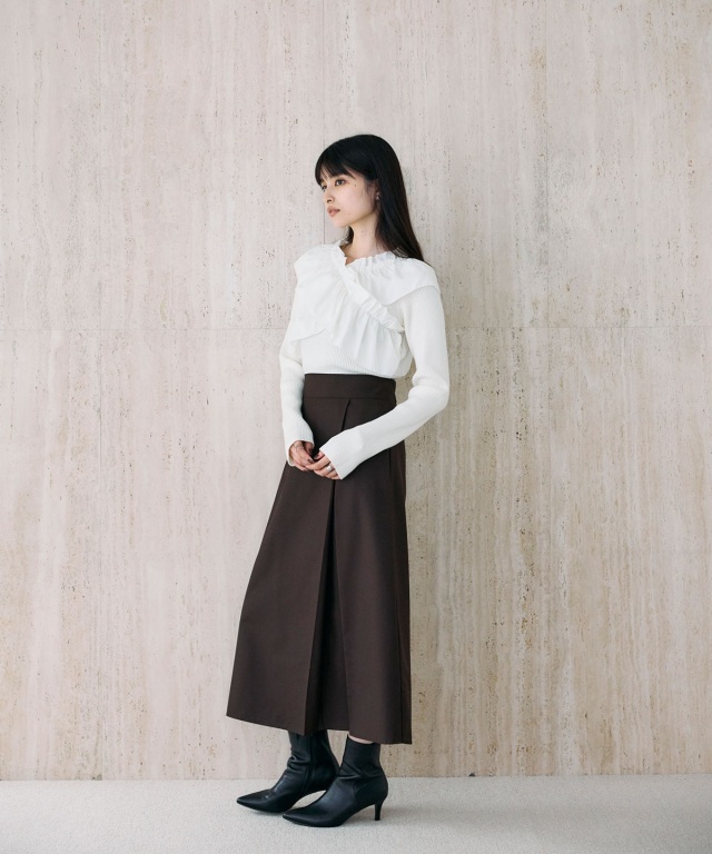 ＊hana＊ タックナロースカート