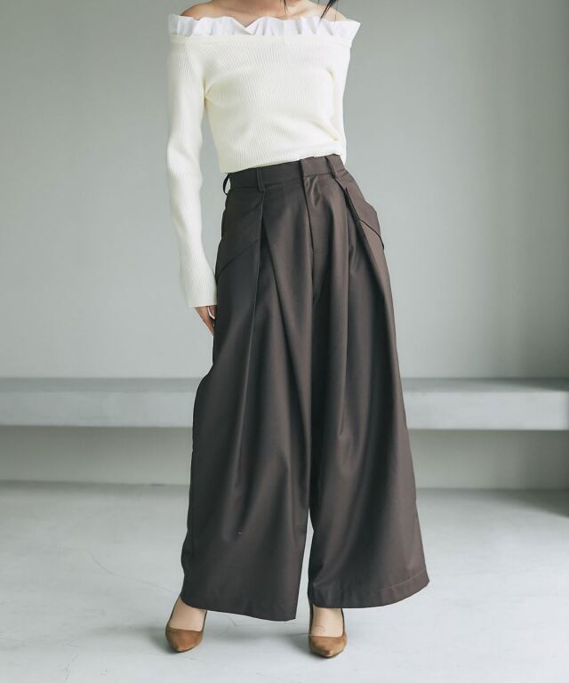 フラップ付きタックワイドパンツ
