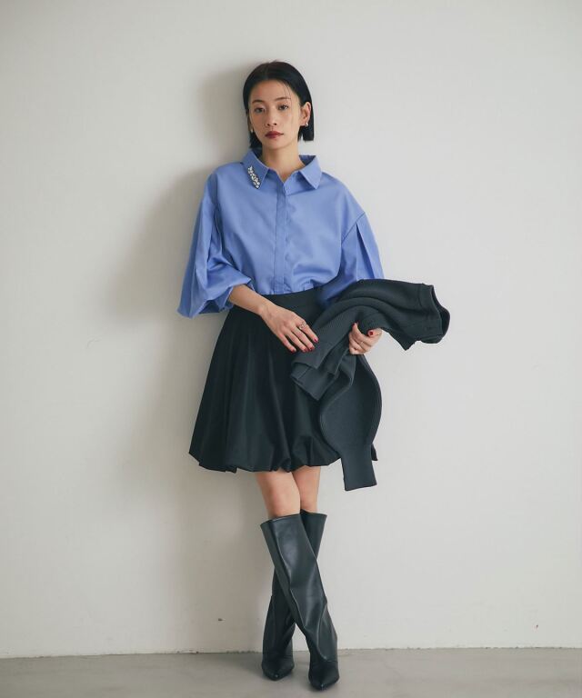 DaTuRaビジューシャツセット Heather（ヘザー）の「ビスチェSETビジューシャツ 111421（シャツ