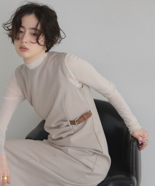 ベルト付きドレープワンピース