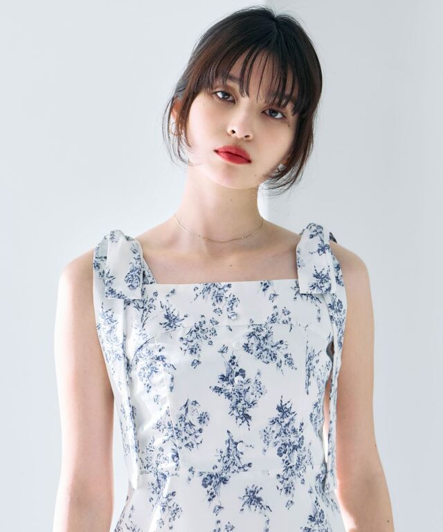 リボンディテールフラワープリントワンピース