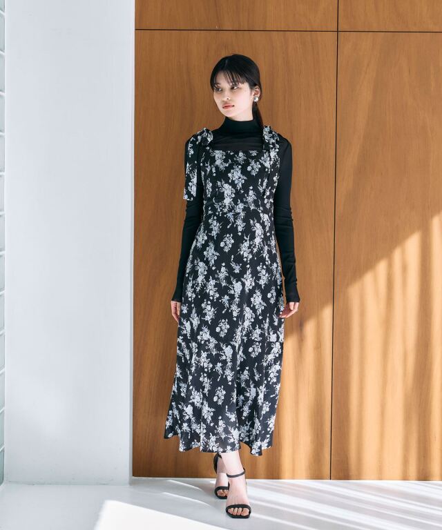 リボンディテールフラワープリントワンピース