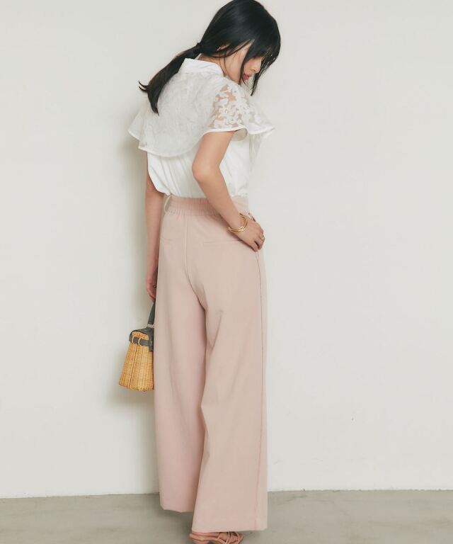ラインタックストレートパンツ