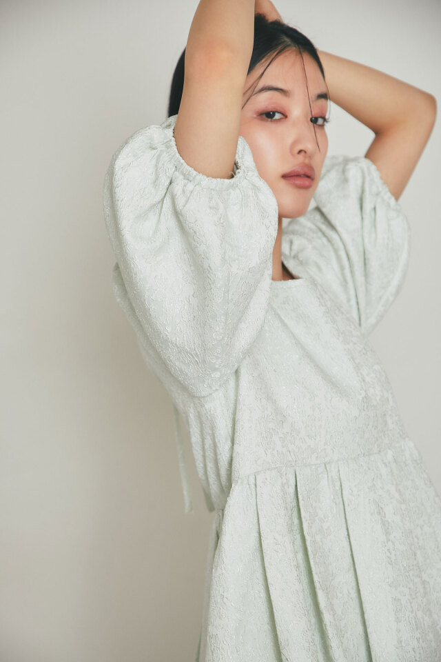 ケーブルニット