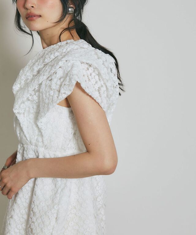 前後2WAY小花チュールボリュームタックブラウス