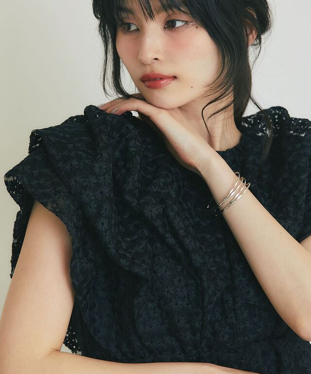 前後2WAY小花チュールボリュームタックブラウス