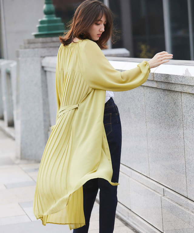 バックプリーツマキシワンピース