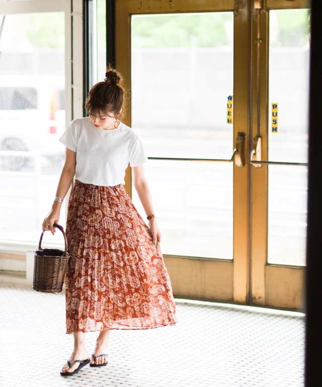 品番拡大》《石上美鈴さん着用》ペイズリー柄プリーツスカート＊SALE品
