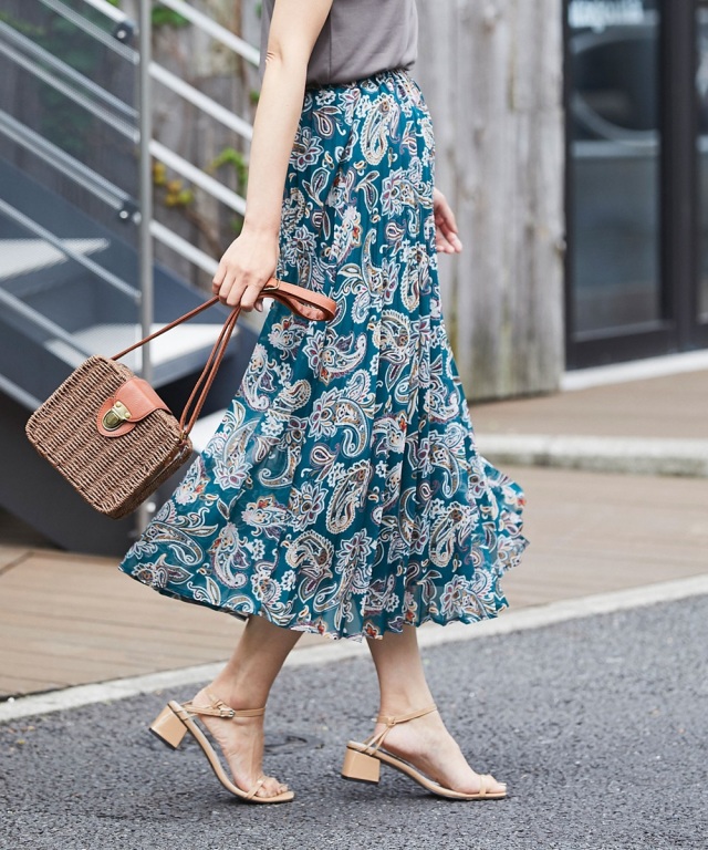 品番拡大》《石上美鈴さん着用》ペイズリー柄プリーツスカート＊SALE品