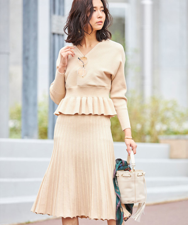 ベスト50 ニット スカート セットアップ 人気のファッショントレンド