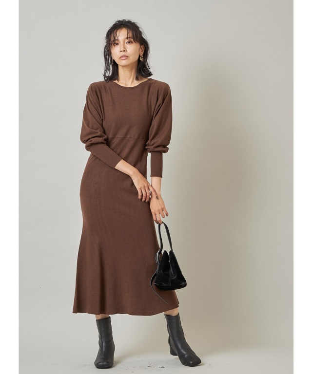 バックシャンマーメイドラインニットワンピース