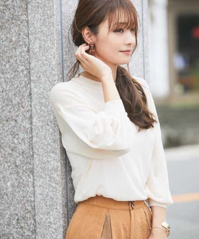 成瀬愛里さん着用 ラメシアーニット