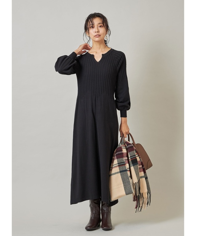 リブ切替キーネックニットワンピース