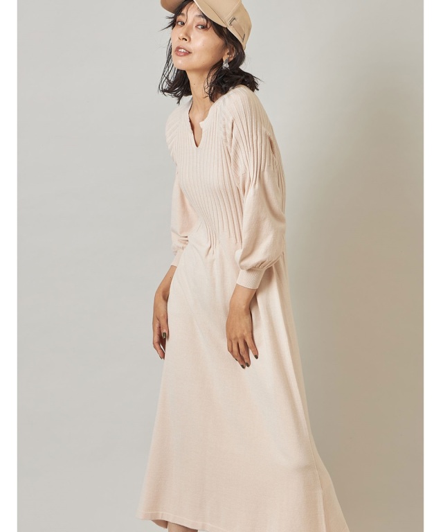 リブ切替キーネックニットワンピース