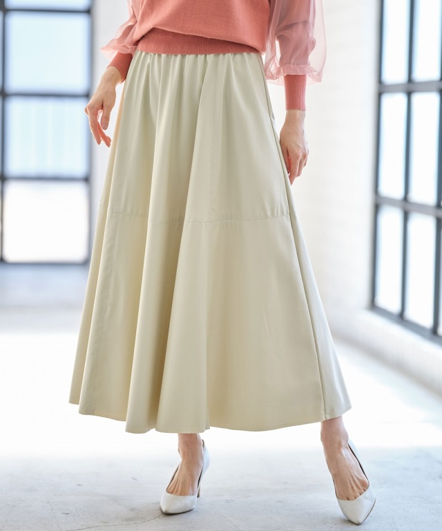 エコレザーパネルフレアスカート