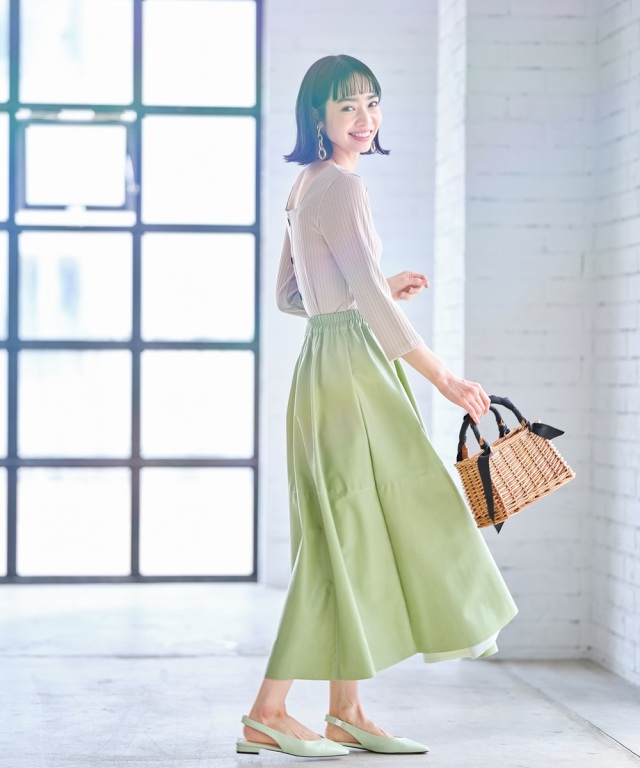 エコレザーパネルフレアスカート