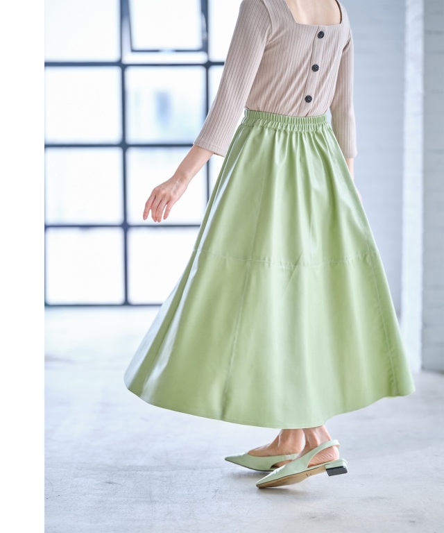 エコレザーパネルフレアスカート